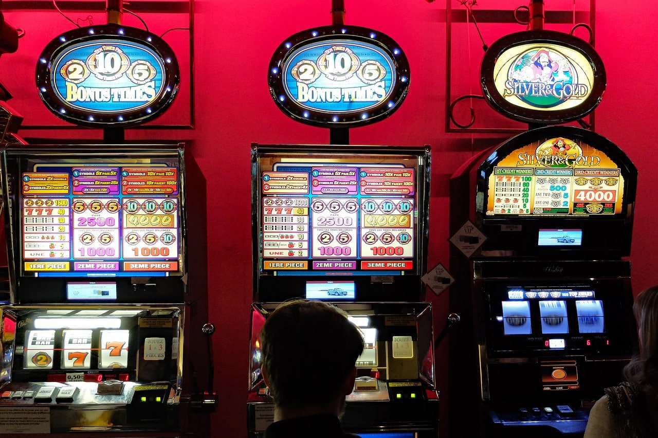 slot machines VIP ကစားသမားများ Myanmar MMK Cashback Rewards ရရှိနေသောပုံ